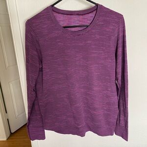 Lululemon long sleeve shirt in Purple stripes SZ 10
